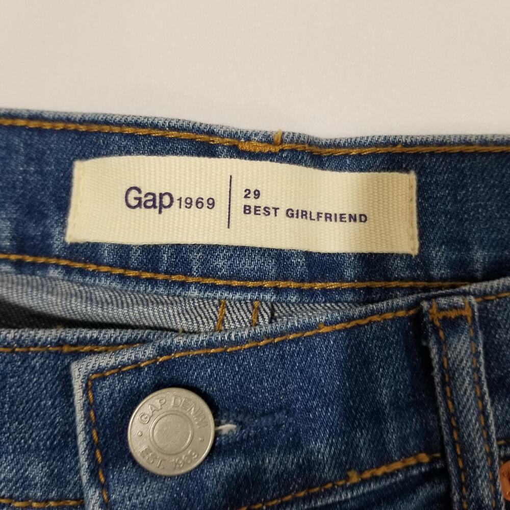 GAP Jeans Womens Size 29 Mid Rise Best Girlfriend Ankle Crop Medium Wash Classic - Picture 4 of 10